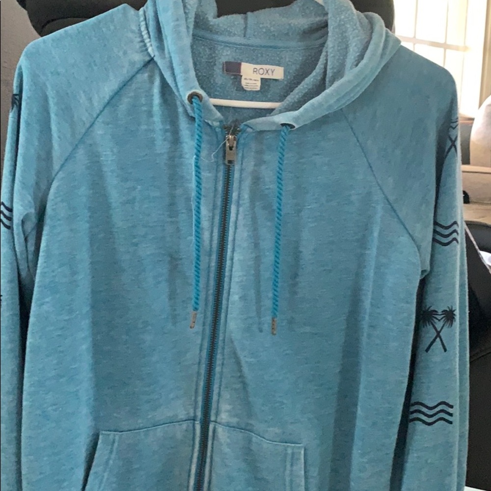 Roxy zippered hoodie size XS.  Like new!